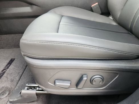 New 2026 Kia Sorento S FWD image 18