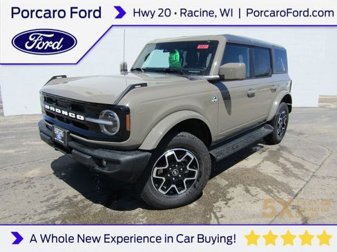 Used 2025 Ford Bronco Outer Banks AWD/4WD image 1