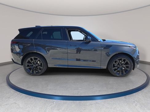 New 2026 Land Rover Range Rover Sport Dynamic SE AWD/4WD image 4