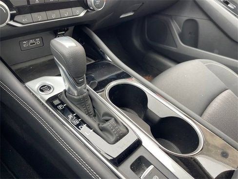 Used 2023 Nissan Altima 2.5 SV image 16