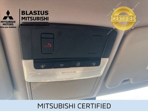 Used 2023 Mitsubishi Outlander 4WD Plug-In Hybrid image 26