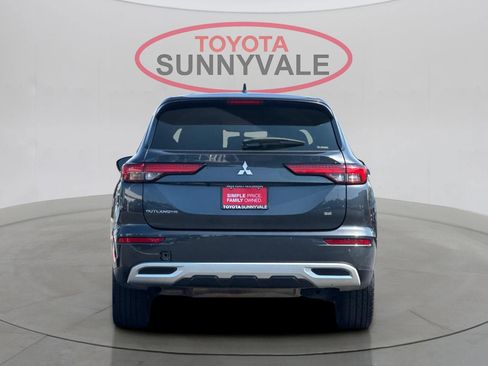 Used 2024 Mitsubishi Outlander SE AWD/4WD image 8
