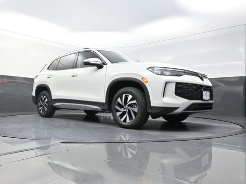 New 2026 Volkswagen Tiguan S AWD/4WD image 21