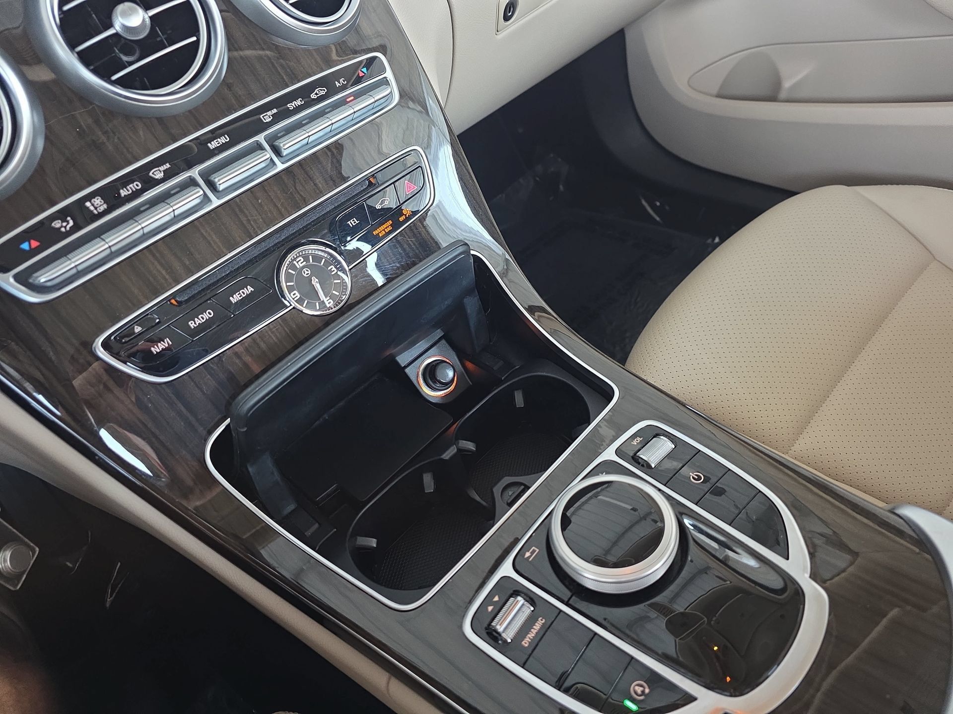 Used 2017 Mercedes-Benz C 300 4MATIC Sedan image 24