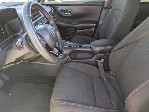 Used 2024 Honda HR-V Sport image 25