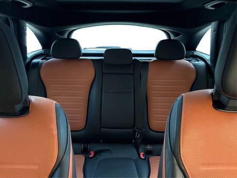 Used 2024 Mercedes-Benz GLC 43 AMG 4MATIC image 17