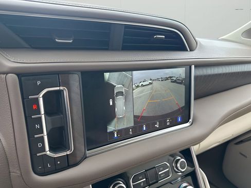 Used 2024 GMC Yukon XL Denali image 37