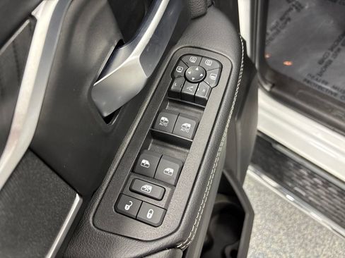 Used 2026 RAM 2500 Big Horn AWD/4WD image 38