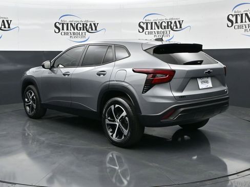 Used 2024 Chevrolet Trax RS w/ Driver Confidence Package image 5