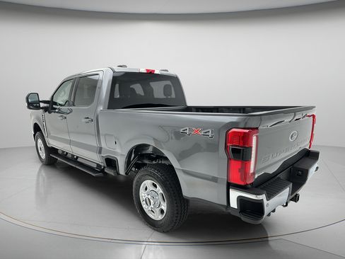 New 2026 Ford F250 XLT w/ XLT Premium Package AWD/4WD image 6