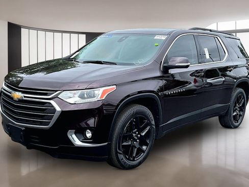 Used 2021 Chevrolet Traverse LT FWD image 3
