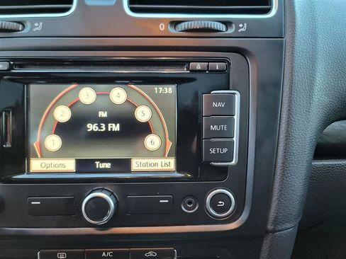 Used 2014 Volkswagen Jetta TDI image 28