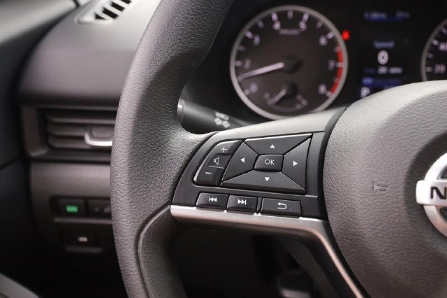 Used 2022 Nissan Sentra S FWD image 11