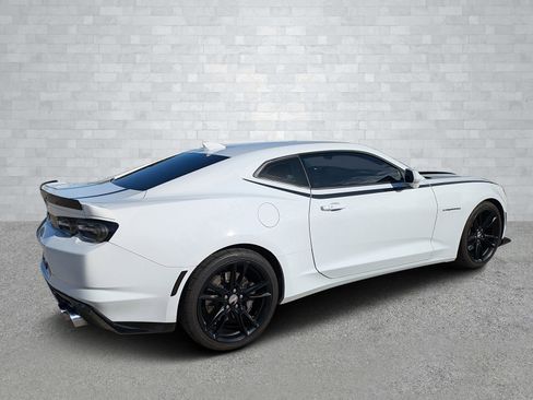 Used 2021 Chevrolet Camaro SS image 5