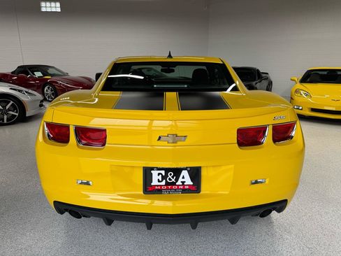 Used 2010 Chevrolet Camaro SS RWD image 10