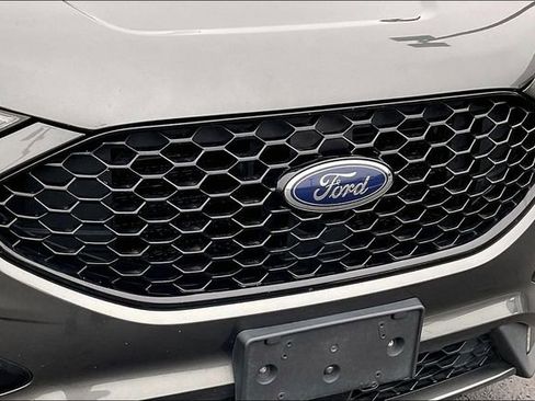 Used 2020 Ford Edge ST-Line image 31