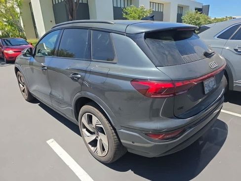 Used 2025 Audi Q6 e-tron Premium Plus w/ Premium Plus AWD/4WD image 6