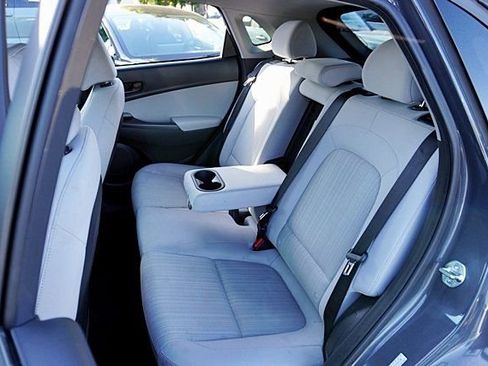 Used 2023 Hyundai Kona SEL image 16