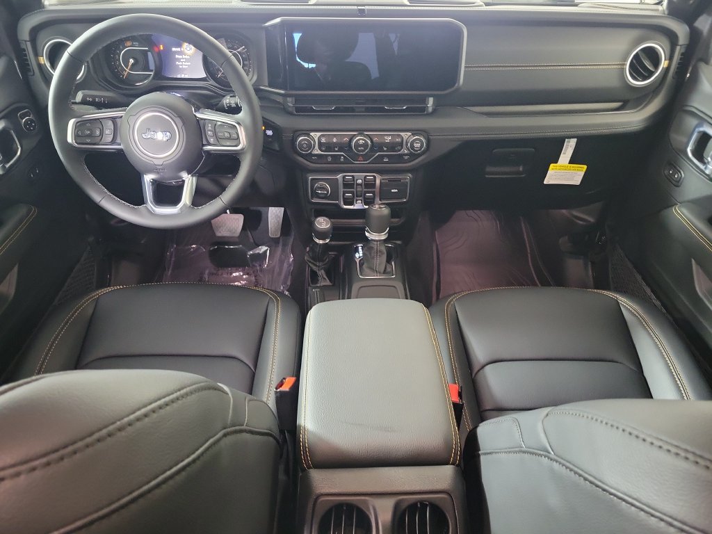New 2026 Jeep Wrangler Unlimited Sahara w/ Technology Group AWD/4WD image 14