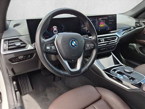 Used 2023 BMW i4 eDrive35 w/ Premium Package RWD image 10