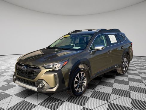 Certified 2023 Subaru Outback Touring XT w/ Popular Package #2 image 3