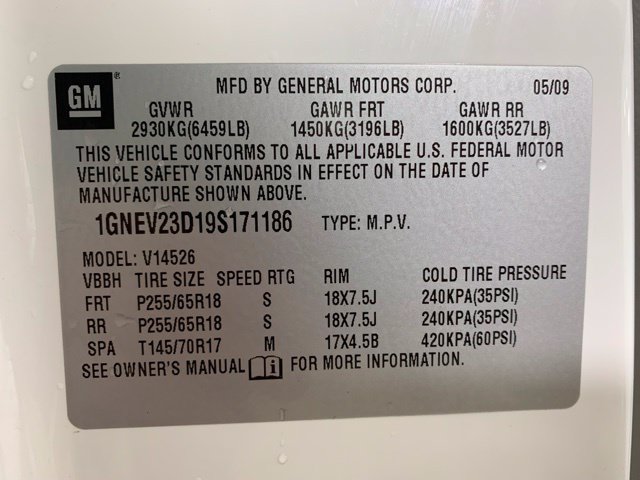 Used 2009 Chevrolet Traverse LT AWD/4WD image 38