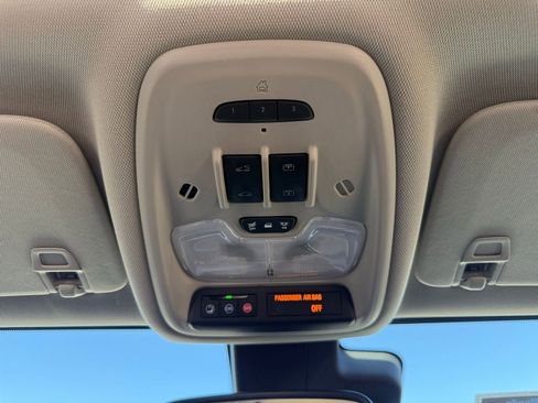 Used 2023 Buick Encore GX Essence w/ Experience Buick Package image 18