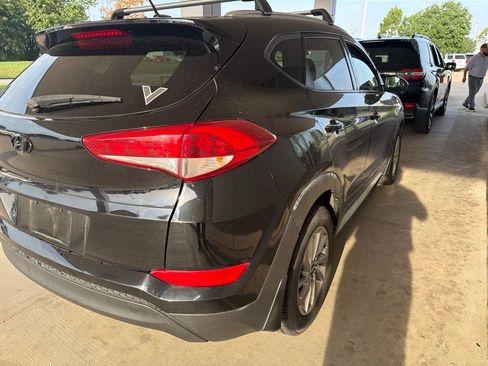 Used 2017 Hyundai Tucson SE w/ SE Popular Package 02 FWD image 4