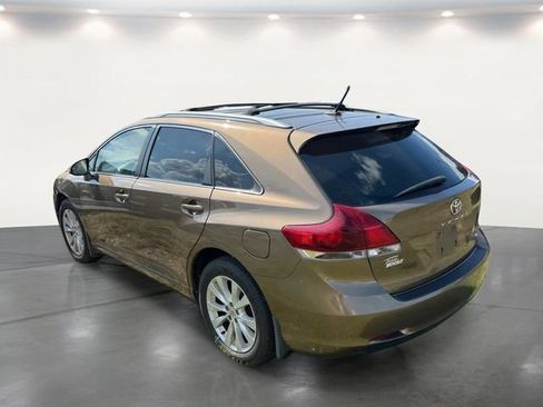 Used 2013 Toyota Venza LE FWD image 18