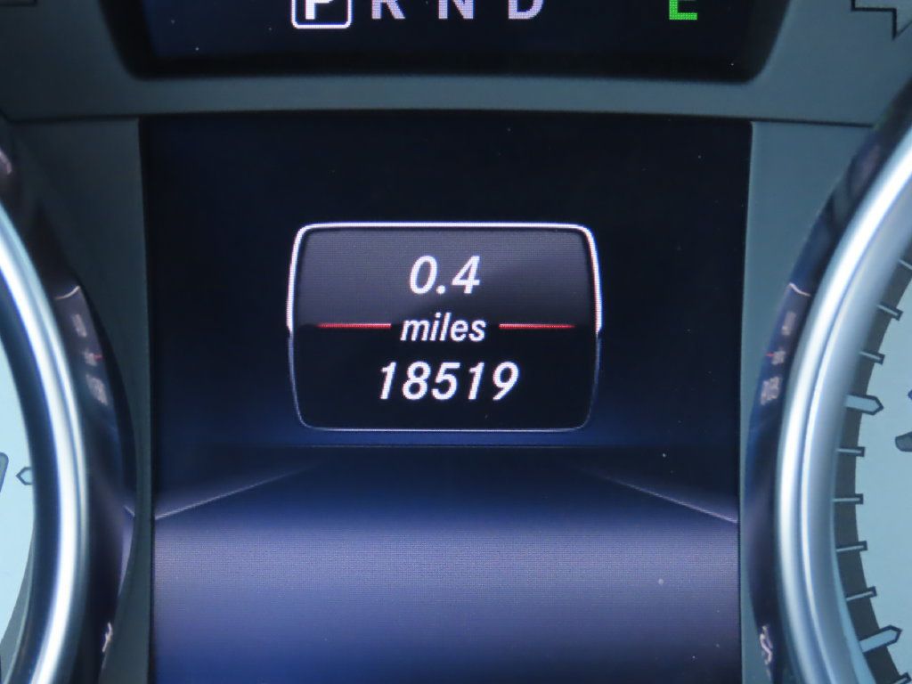 Used 2015 Mercedes-Benz SLK 250 image 19