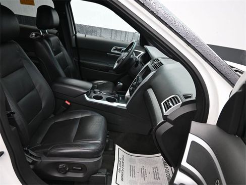 Used 2012 Ford Explorer XLT image 10