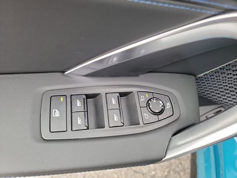 Certified 2025 BMW X1 xDrive28i w/ M Sport Package image 21