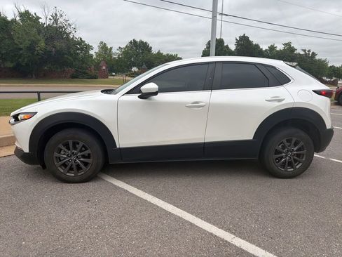 Used 2022 MAZDA CX-30 AWD 2.5 S image 2