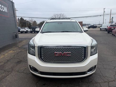 Used 2015 GMC Yukon Denali w/ Premium Package image 8