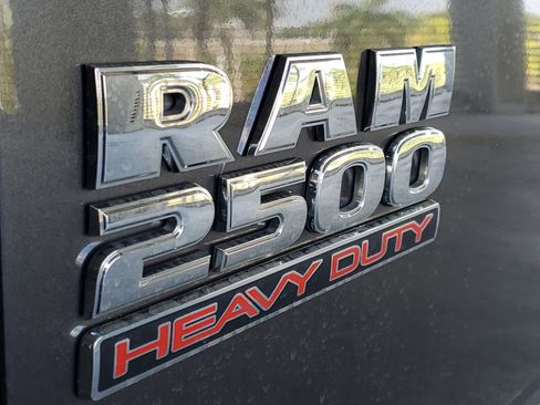 Used 2016 RAM 2500 Tradesman w/ Chrome Appearance Group AWD/4WD image 5