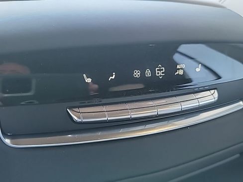 Certified 2026 Cadillac Escalade Platinum Sport w/ LPO, ONYX Package AWD/4WD image 17
