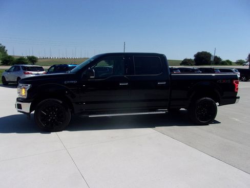 Used 2018 Ford F150 XLT w/ Equipment Group 302A Luxury AWD/4WD image 9