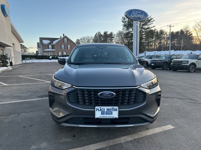 Used 2023 Ford Escape Active AWD/4WD image 2