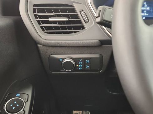 Used 2022 Ford Escape SE w/ Cold Weather Package AWD/4WD image 22