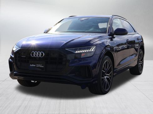 Used 2021 Audi Q8 Prestige w/ Prestige Package image 3