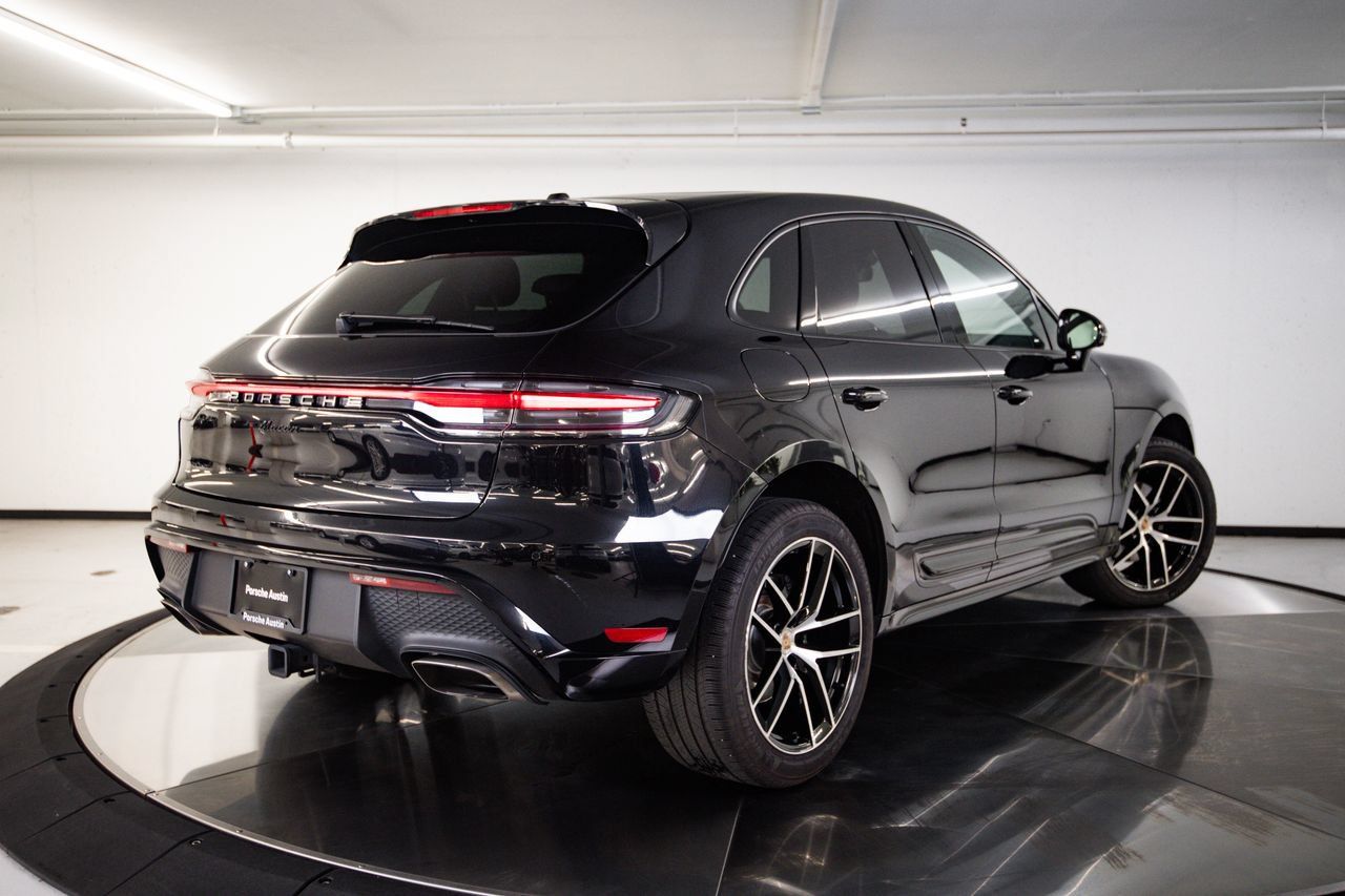 Certified 2023 Porsche Macan AWD/4WD image 7