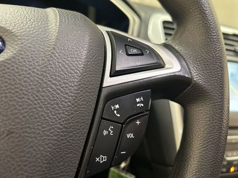 Used 2016 Ford Fusion SE image 22
