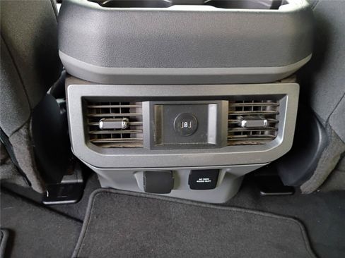 Used 2023 Ford F250 XLT w/ XLT Premium Package AWD/4WD image 15