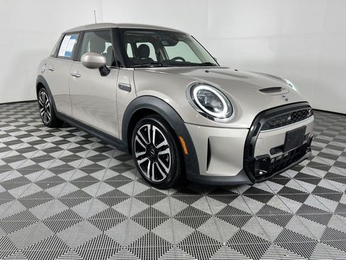 Used 2022 MINI Cooper S FWD image 2