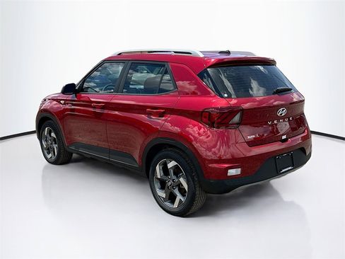 New 2025 Hyundai Venue Limited image 4