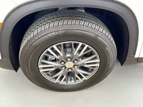 New 2026 Chevrolet Traverse LT image 34