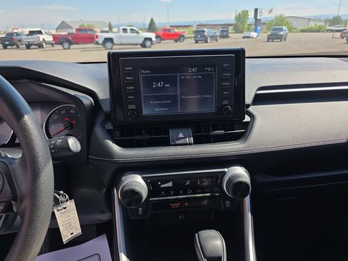 Used 2019 Toyota RAV4 LE w/ All Weather Liner Package AWD/4WD image 19