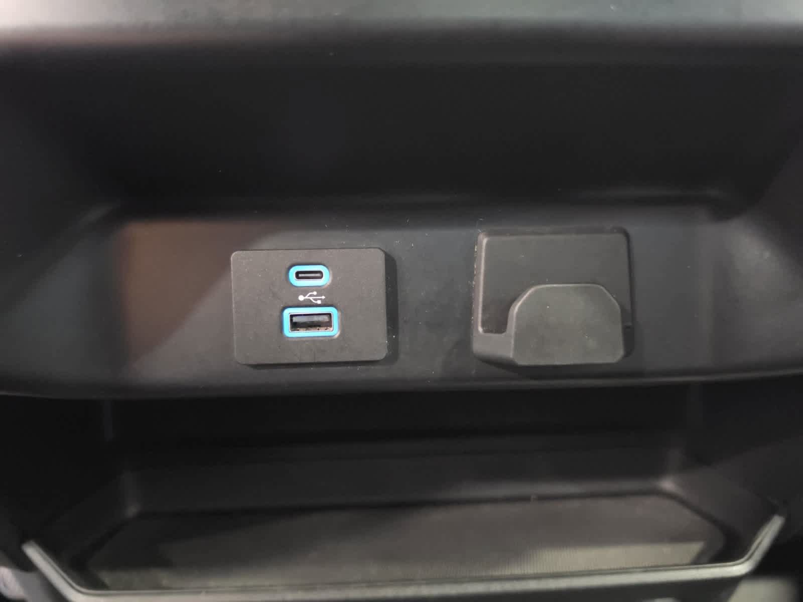 Used 2022 Ford F150 XL w/ Equipment Group 101A High RWD image 29