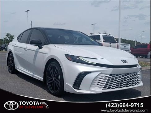 Used 2025 Toyota Camry XSE AWD/4WD image 1