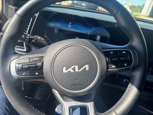 Used 2024 Kia Sportage X-Pro image 8